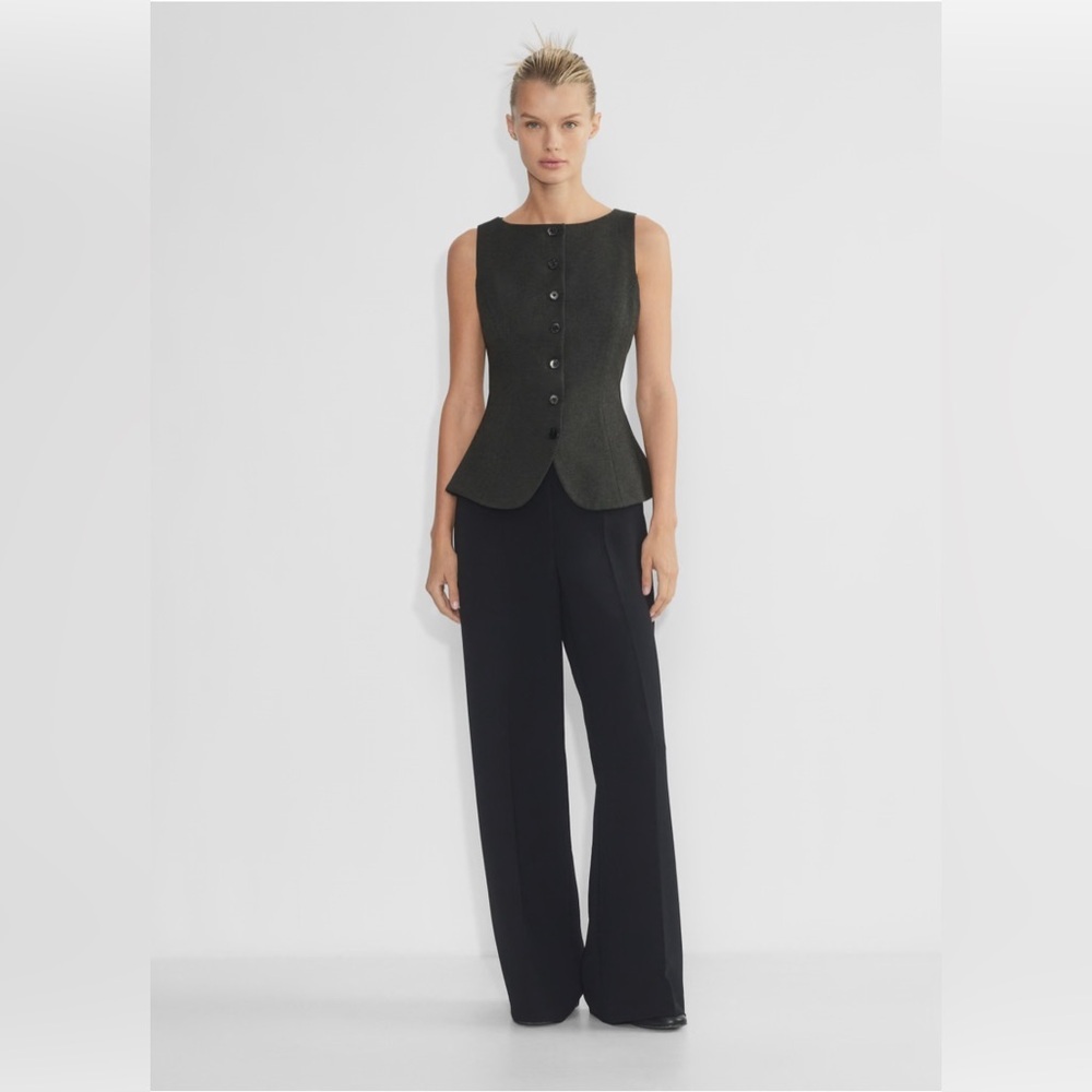 NWT Aritzia Wilfred The Limitless Pant™ Wider in Black Size 6 High Rise Wide Leg - Picture 2 of 14